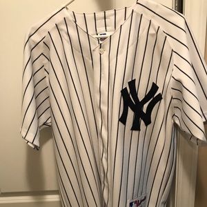 Yankees pinstripe jersey